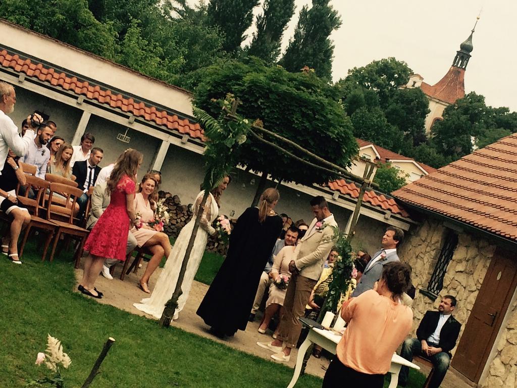 Penzion V Polich Malé Číčovice Buitenkant foto